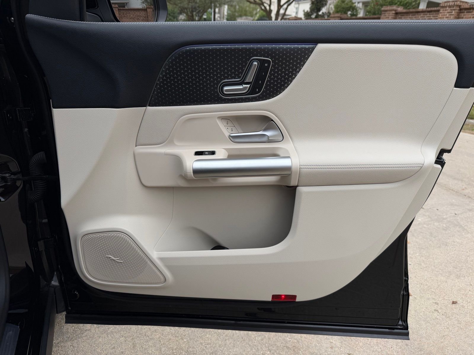 Certified Used 2025 Black Mercedes-Benz GLA 250 image 20