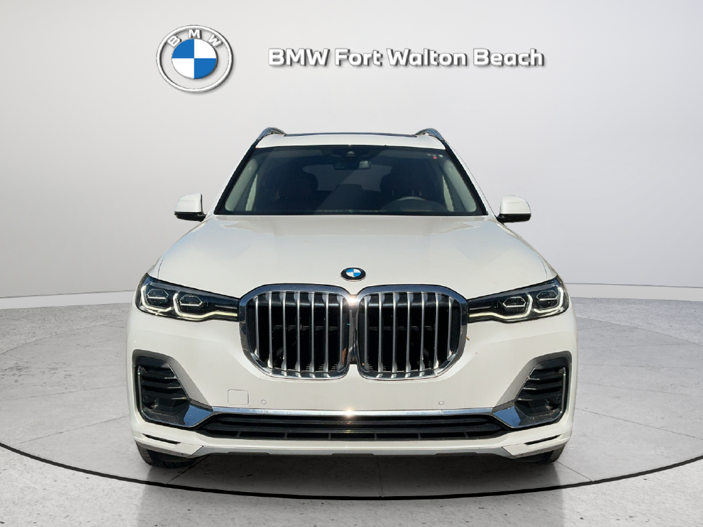 Used 2022 White BMW xDrive40i image 2