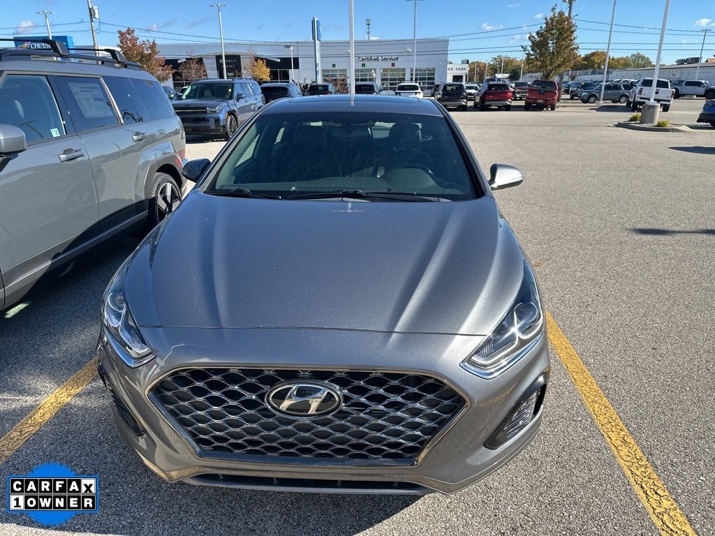 2019 Hyundai Sonata Sport photo 2