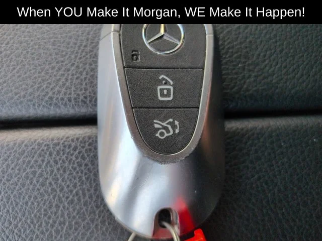 Used 2024  Mercedes-Benz GLC 300 image 32