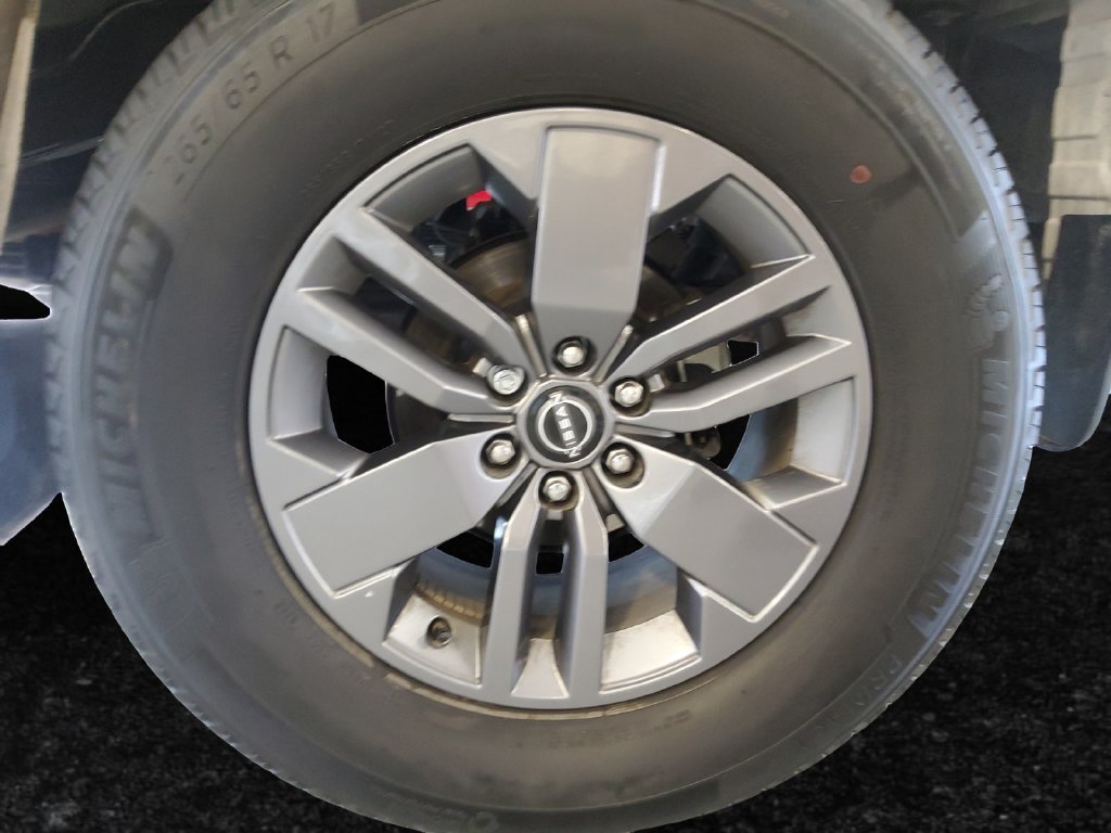 Used 2025 White Nissan SV image 25