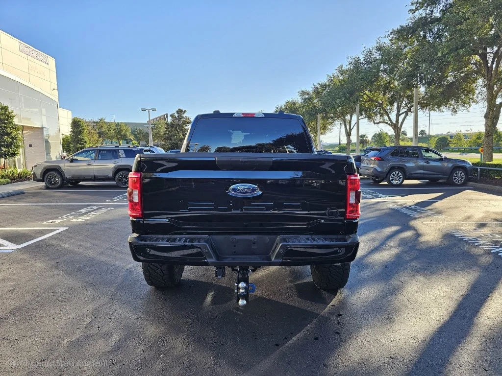 Used 2023 Black Ford XLT image 4