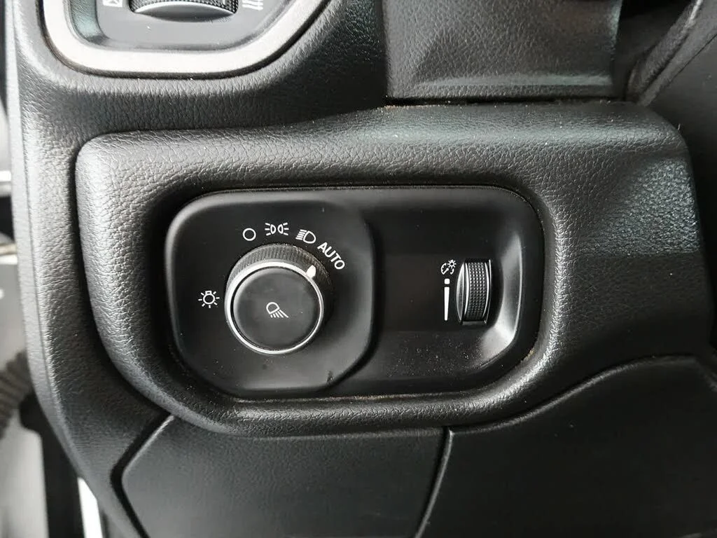 2022 RAM Ram 3500 Pickup Tradesman - Photo 15