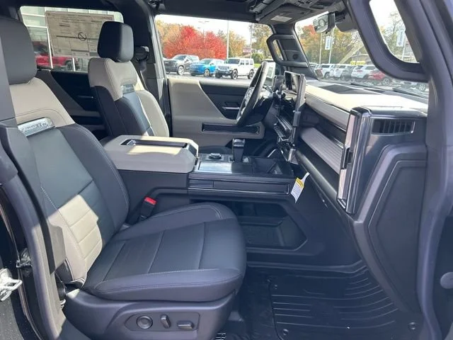 2026 GMC HUMMER EV 2X - Photo 11