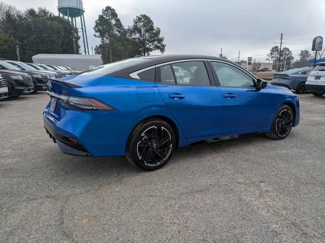 New 2026 Bluestone Pearl / Super Black Two-tone Nissan SR image 4