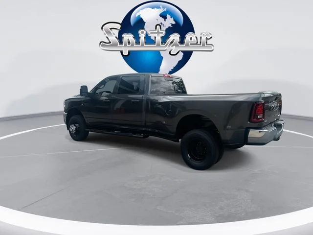 New 2026 Granite Crystal Metallic Clear-Coat Exterior Paint RAM Tradesman image 7