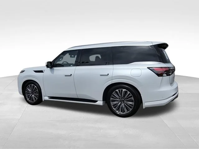 New 2026 RADIANT WHITE INFINITI Luxe 4WD image 6