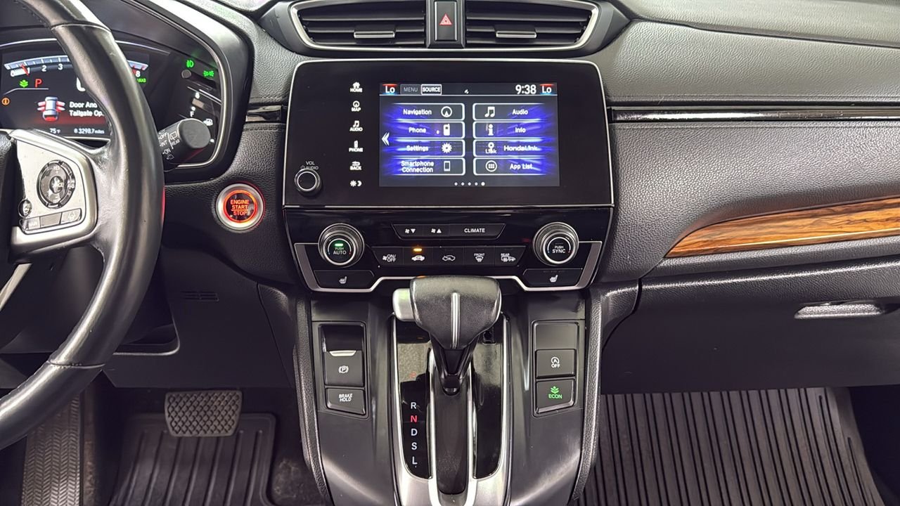 Used 2021 White Honda Touring image 10