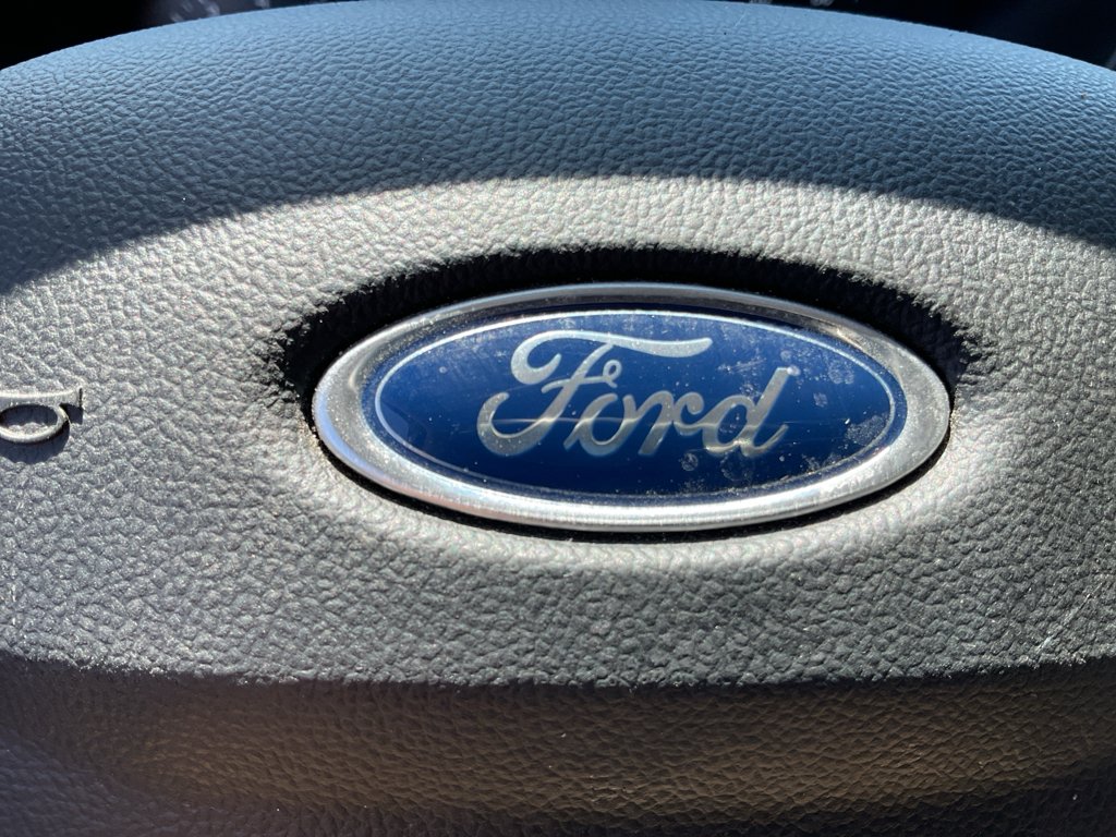 Used 2020 Magnetic Metallic Ford SE image 30