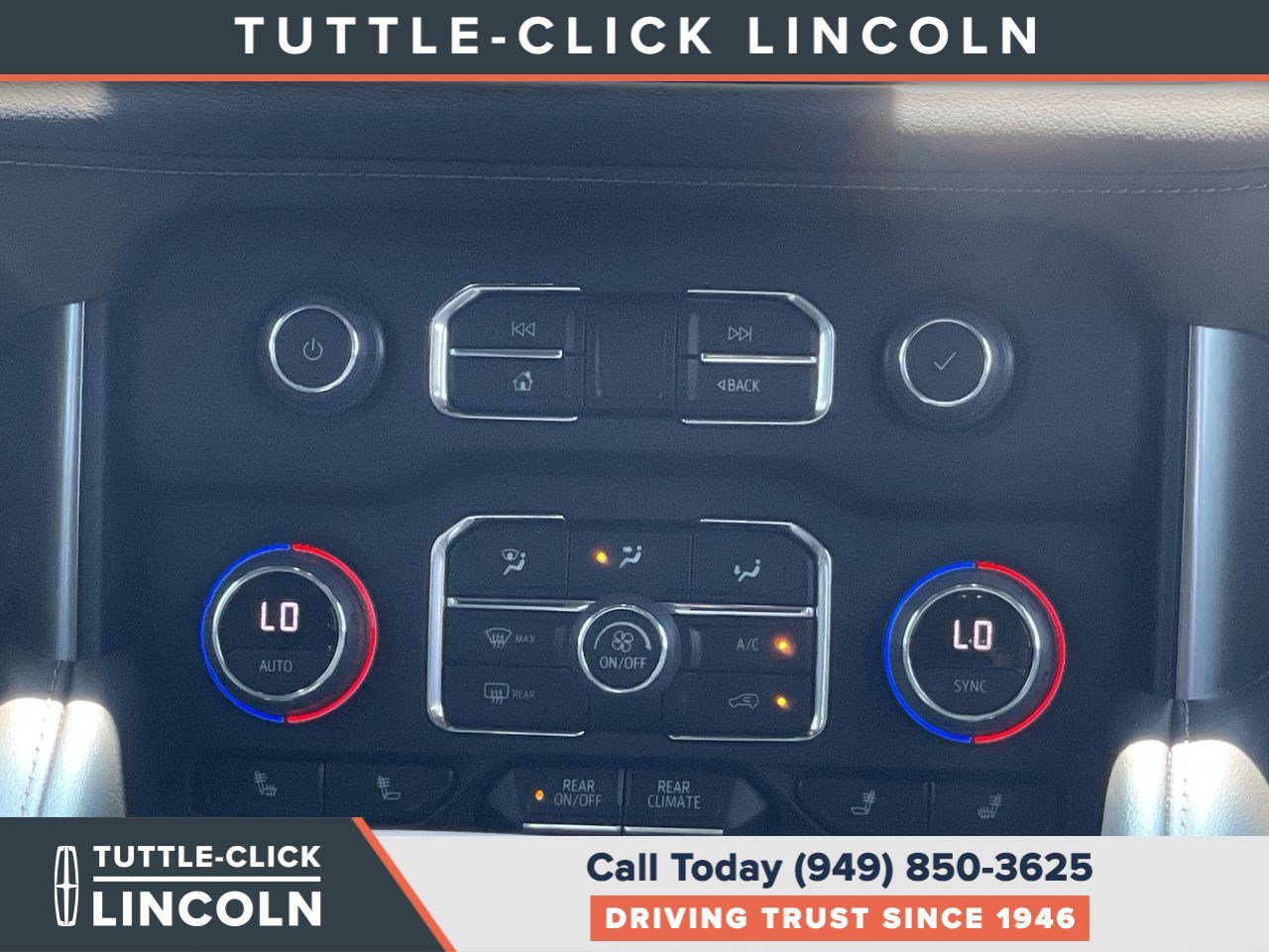 Used 2021 Black Chevrolet Z71 image 13
