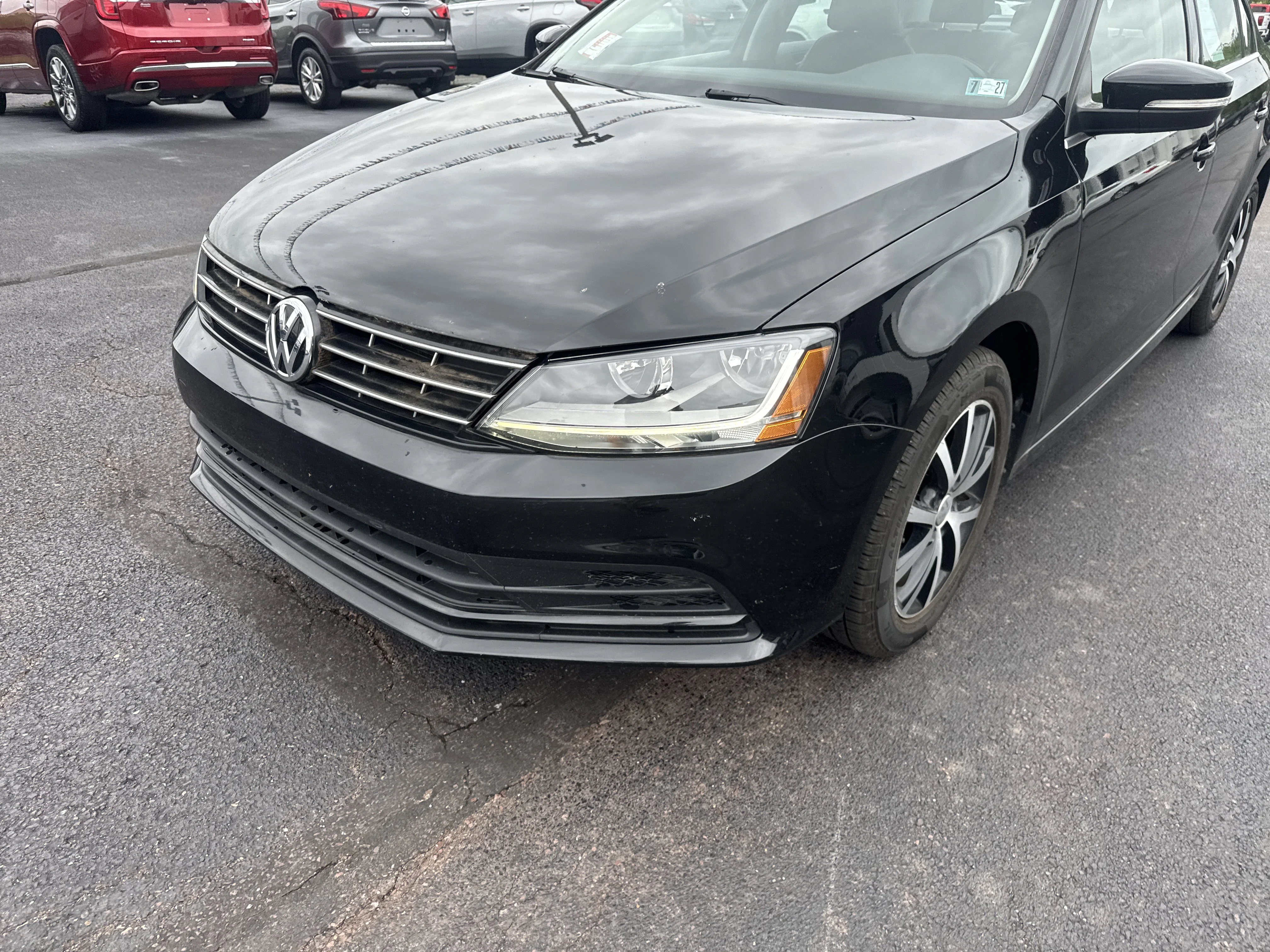 Used 2018 Black Uni Volkswagen 1.4T SE image 10