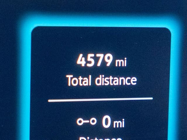 2025 Volkswagen Tiguan SE - Photo 15