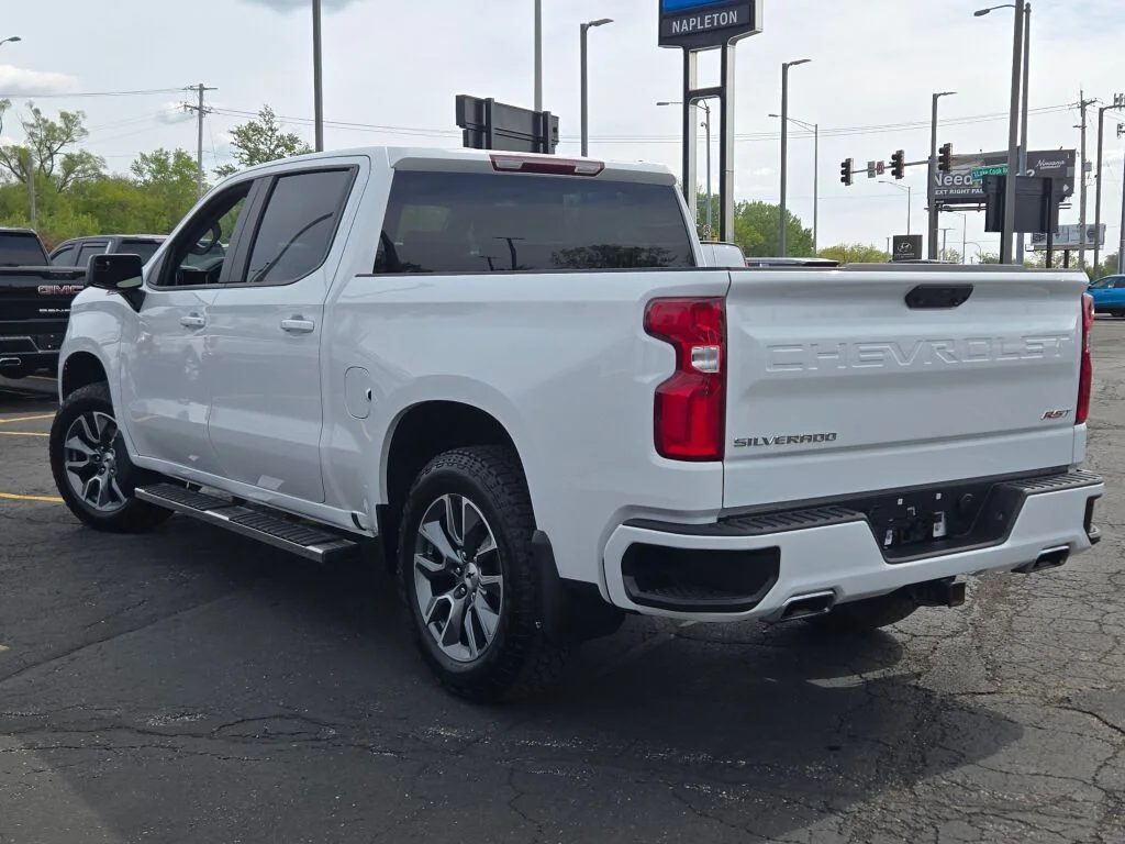 Used 2024 White Chevrolet RST image 14