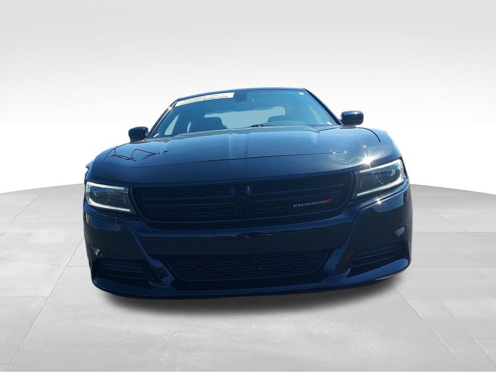Used 2023 Black Dodge SXT image 8