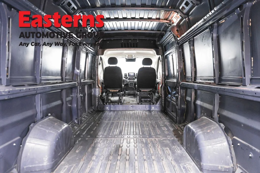 Used 2022 Blue Ram High Roof image 9