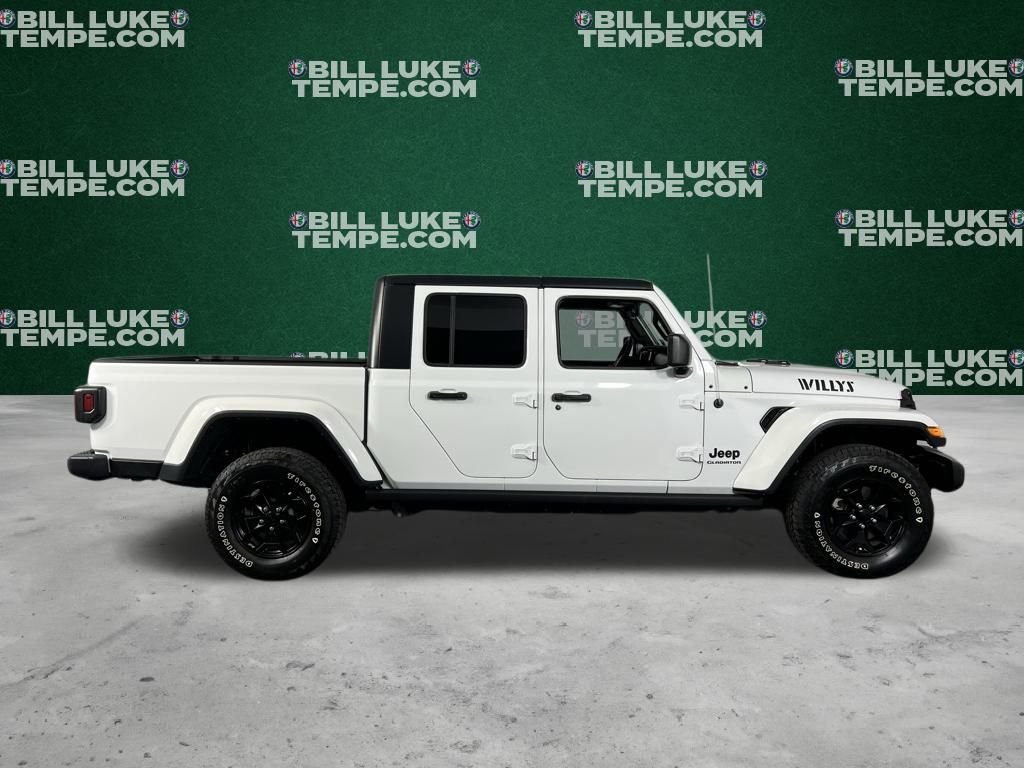 2022 Jeep Gladiator Willys photo 2