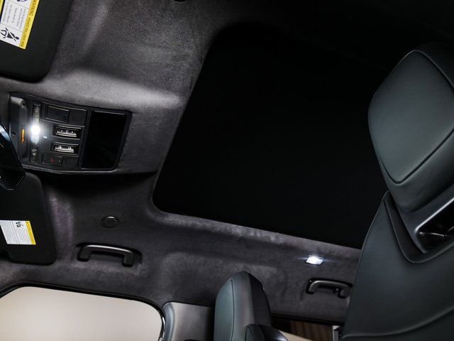 New 2026  Land Rover  image 22