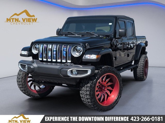 Pre-Owned 2022 Jeep Gladiator Overland 4WD 4D Crew Cab