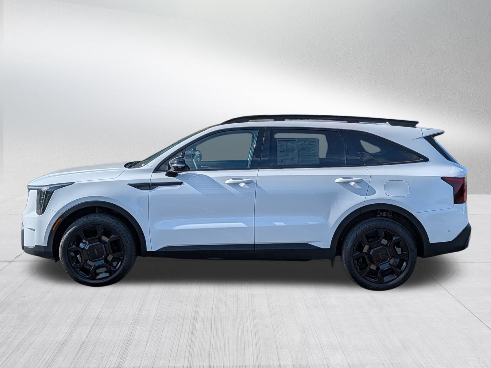 Certified Used 2025 Glacial White Pearl Kia X-Line SX image 4