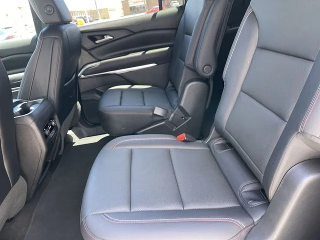 Used 2025 Gray Chevrolet Z71 image 21