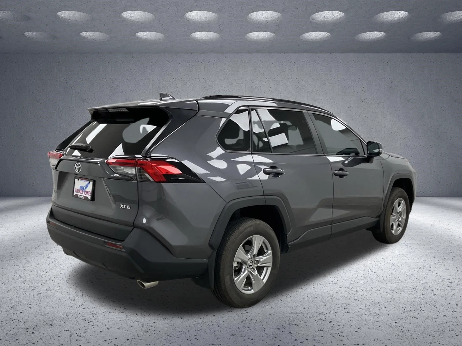 Used 2024 Magnetic Gray Metallic Toyota XLE image 5