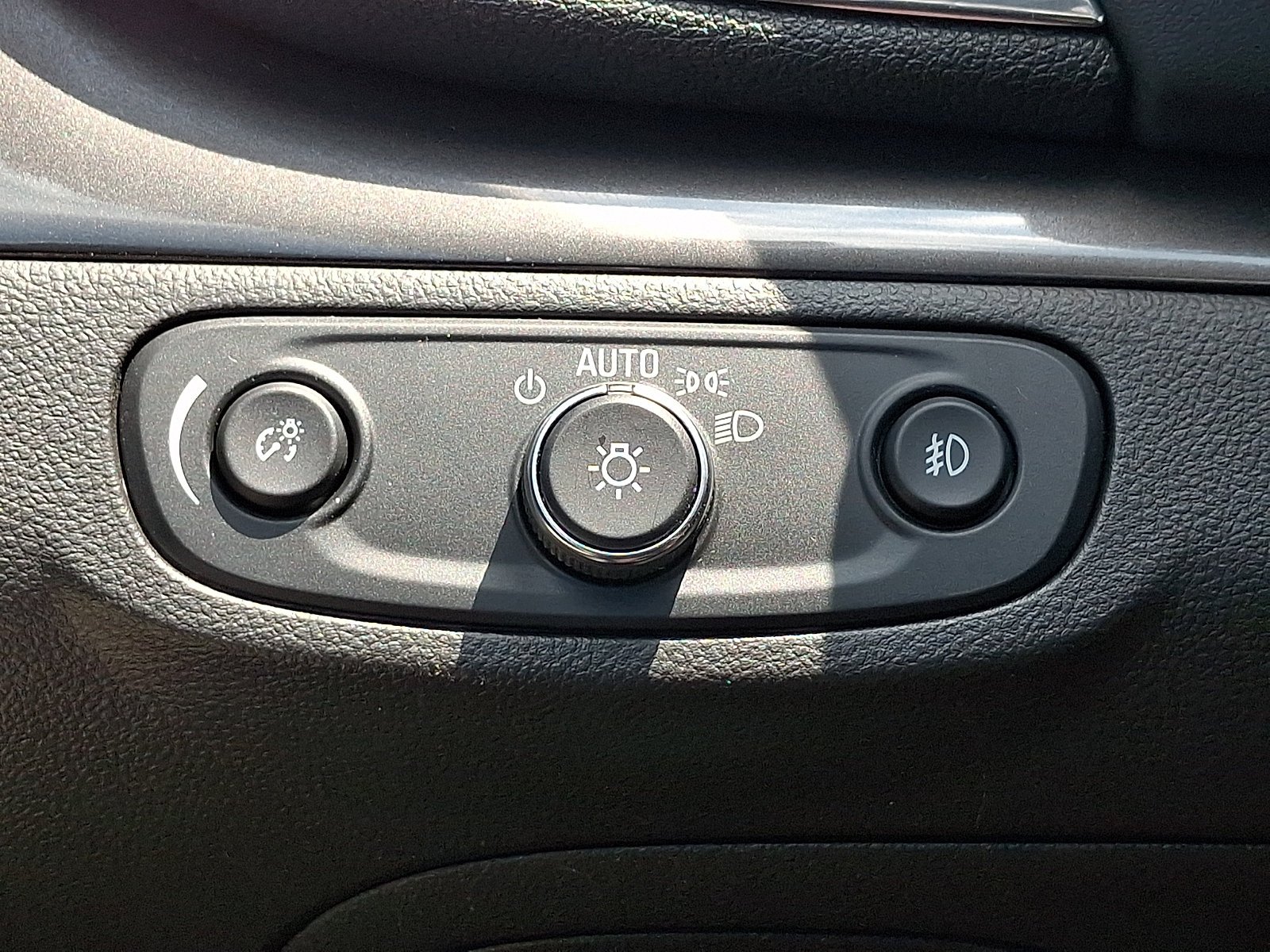 2018 Buick Encore Premium - Photo 24