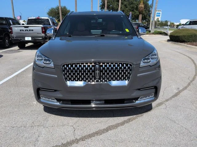 Used 2022 Dark Gray Metallic Lincoln Black Label image 9