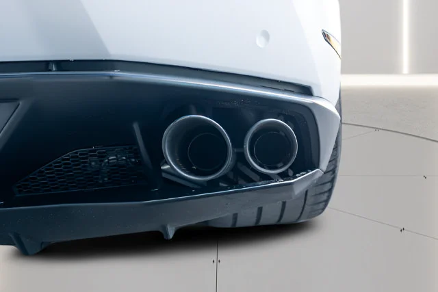Used 2016  Lamborghini  image 26