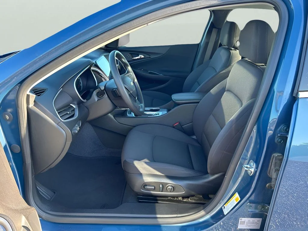 Used 2024 Blue Chevrolet LT image 11