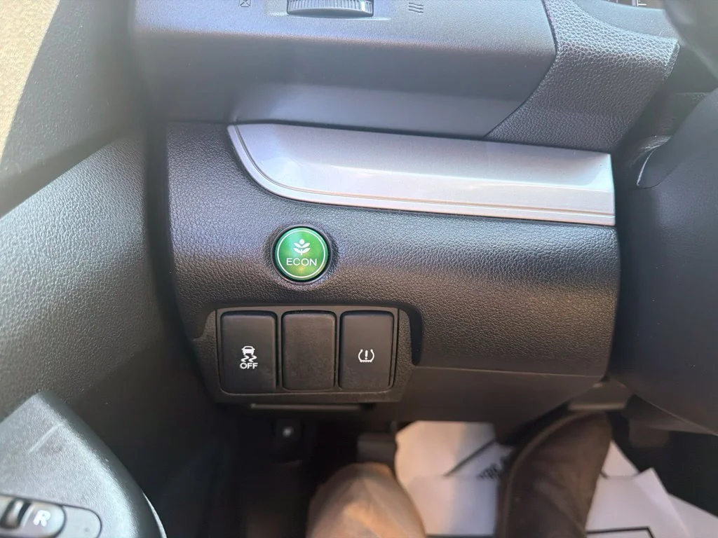 Used 2015  Honda EX image 18