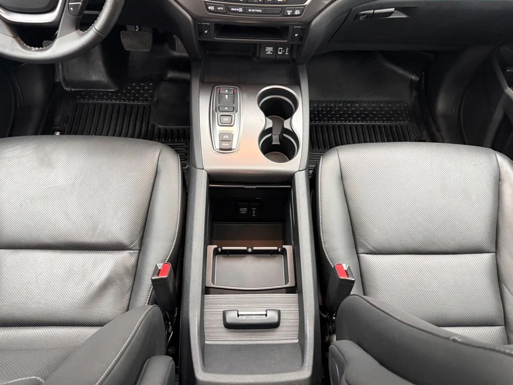 Used 2020  Honda RTL image 40