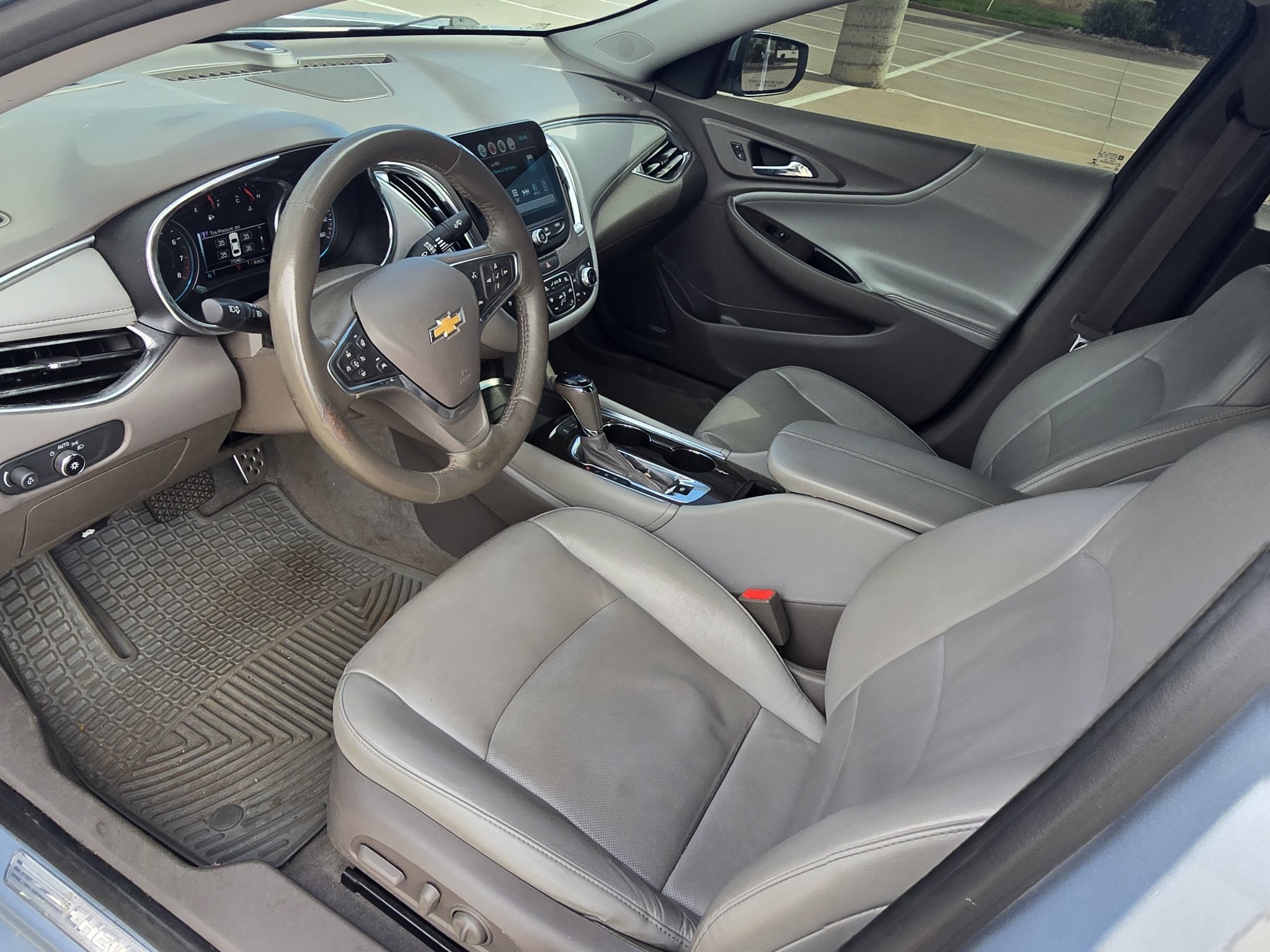 Used 2017 Arctic Blue Metallic Chevrolet Premier image 24