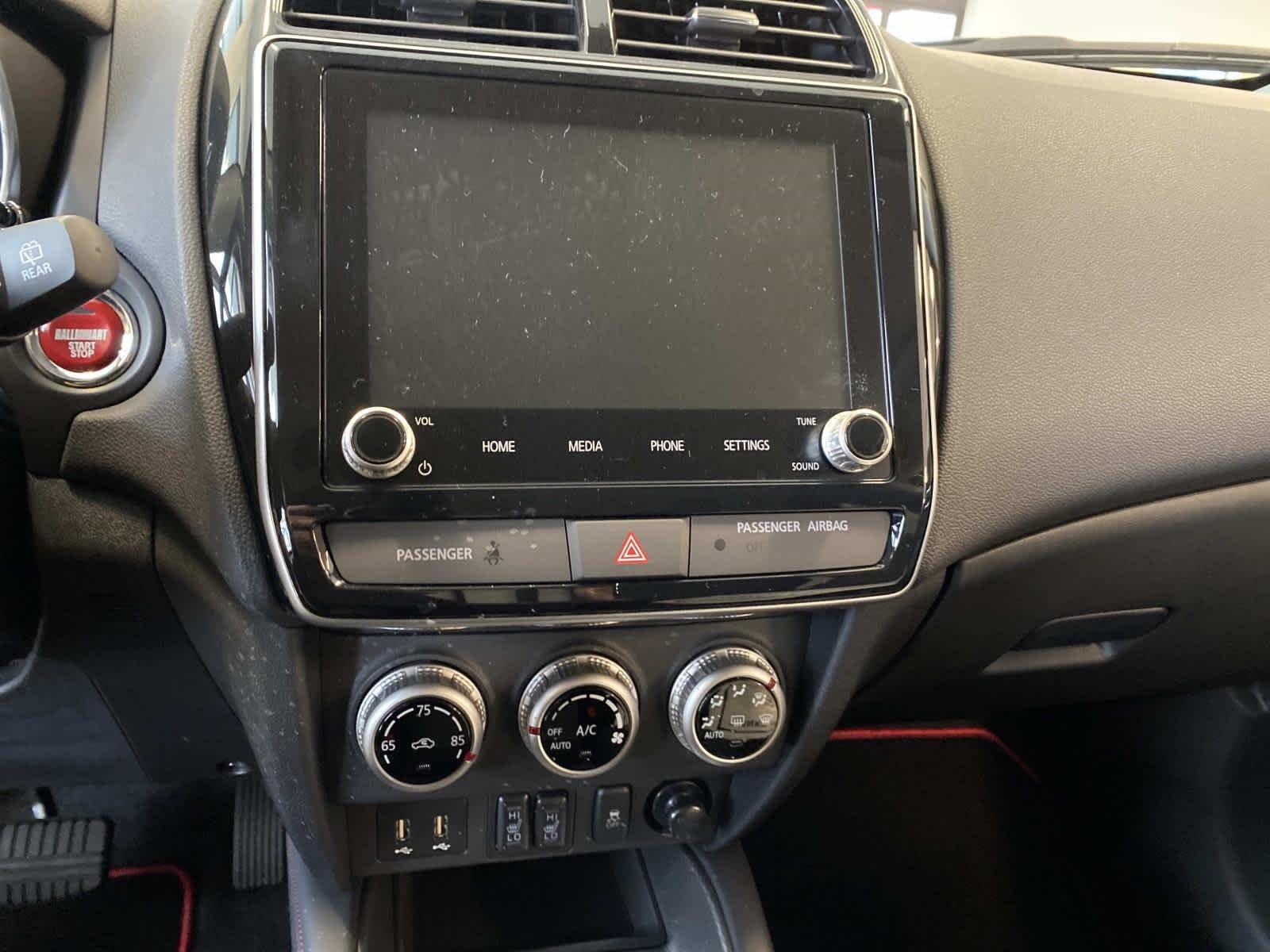 Used 2024 White Diamond Mitsubishi Ralliart image 11