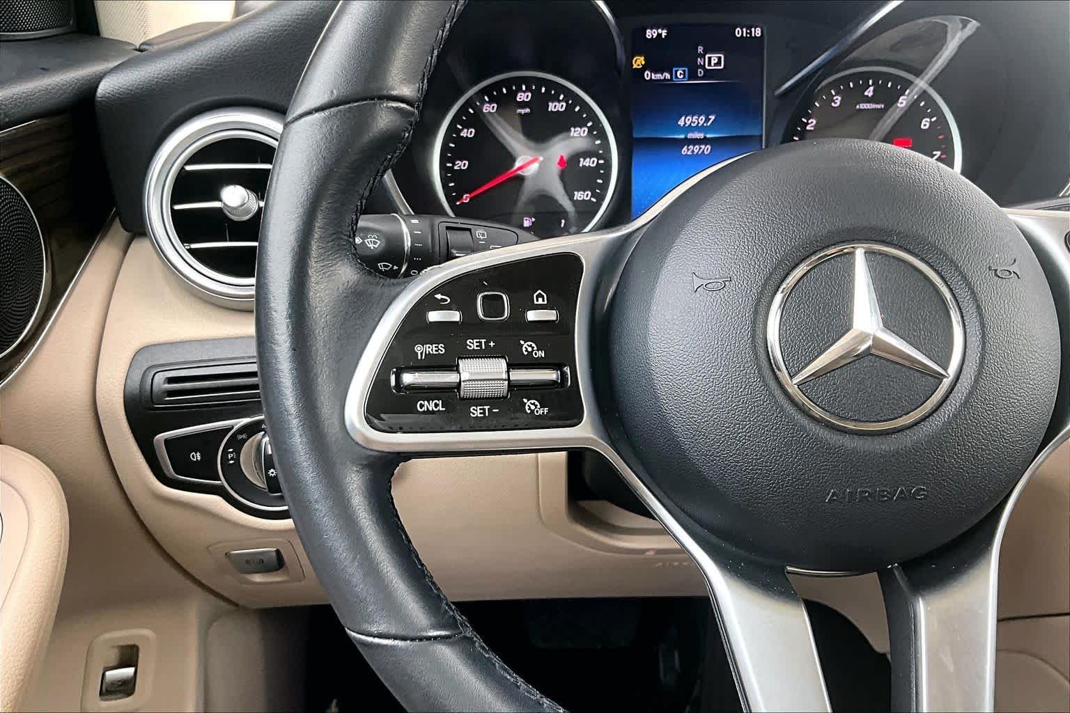 Used 2022 Polar White Mercedes-Benz GLC 300 image 21