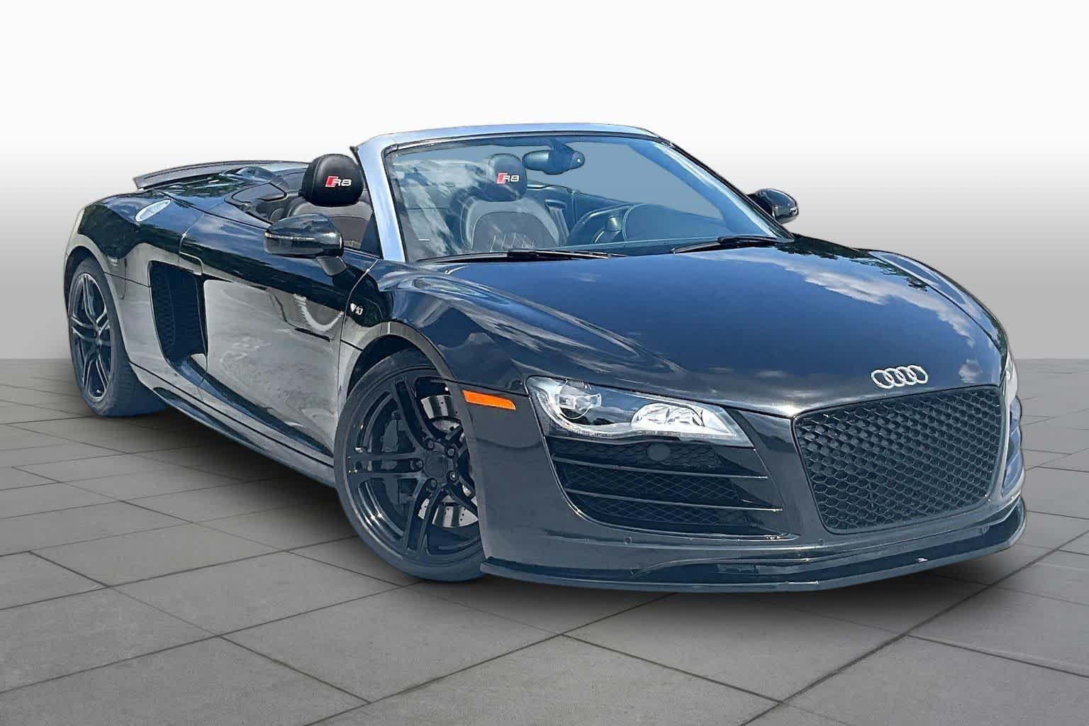 Pre-Owned 2011 Audi R8 5.2L