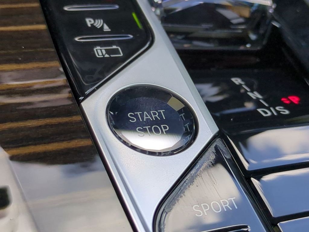 New 2026 Black Sapphire Metallic BMW xDrive50e image 28