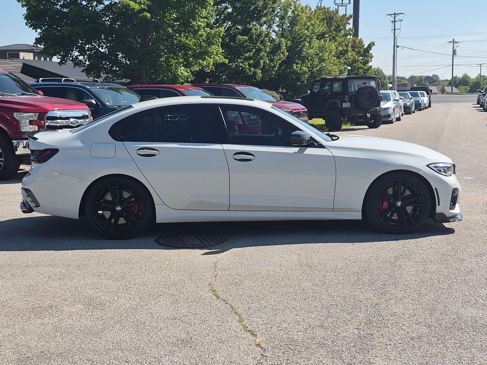 Used 2021 Alpine White BMW M340i image 6