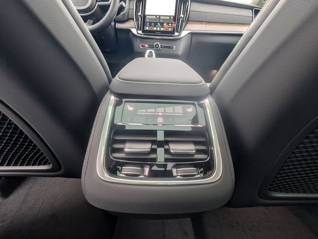 New 2026 Gray Volvo B6 Ultra image 12