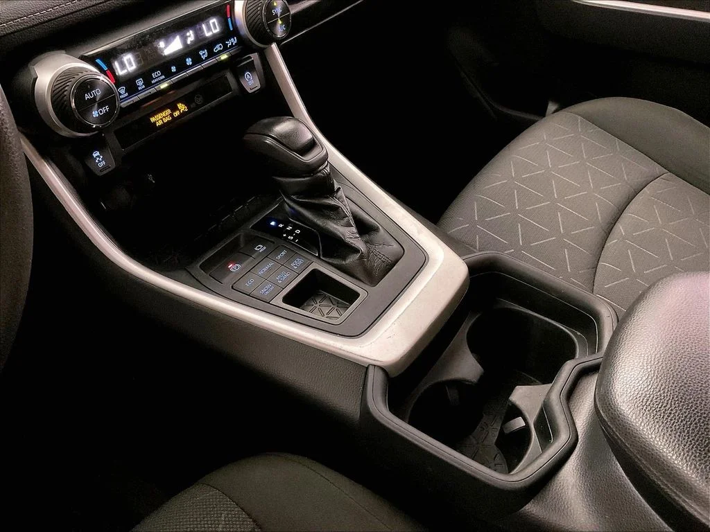 Used 2021 Black Toyota XLE image 19