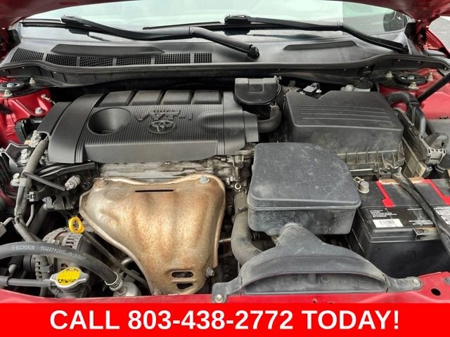 Used 2011 Red Toyota LE image 32