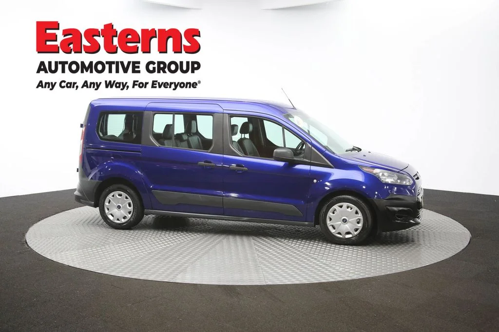 Used 2017 Blue Ford XL image 42