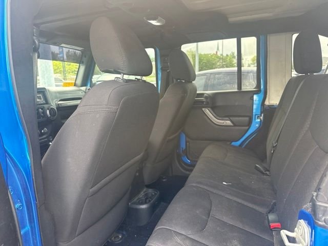 Used 2015 Blue Jeep Unlimited Sport image 18