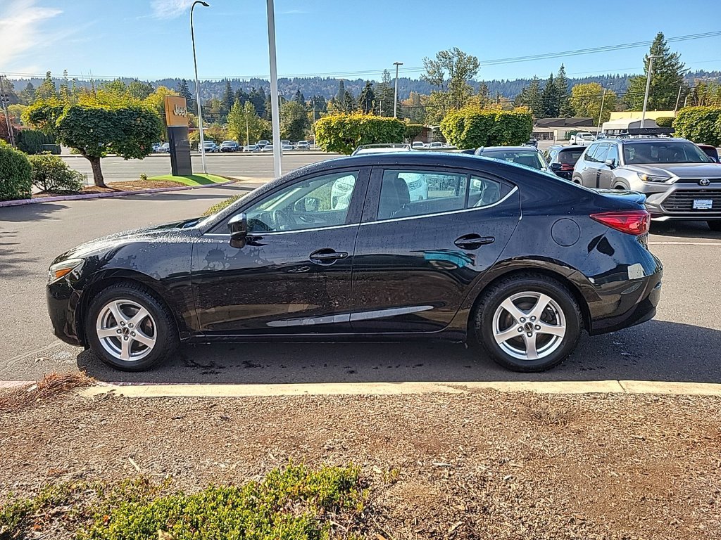 Used 2018 Black Mazda Touring image 6
