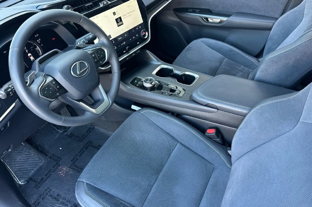 Used 2023 Silver Lexus 450e Luxury image 10