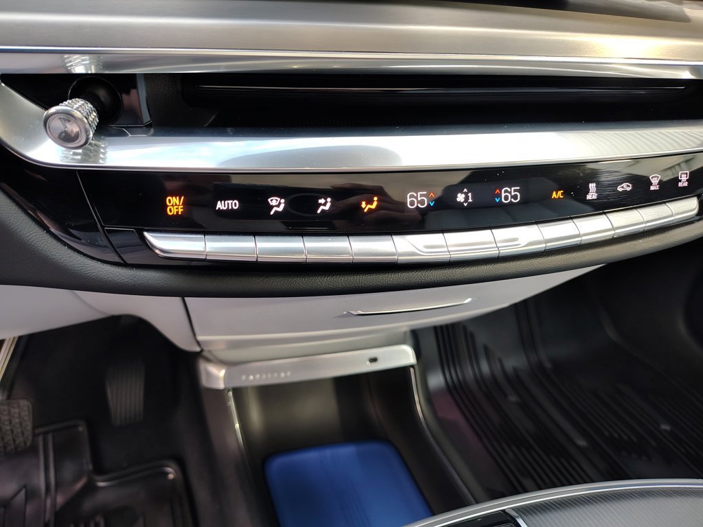 Used 2024 Crystal White Tricoat Cadillac Luxury 1 image 27
