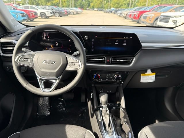 New 2026 Summit White Chevrolet LT image 22