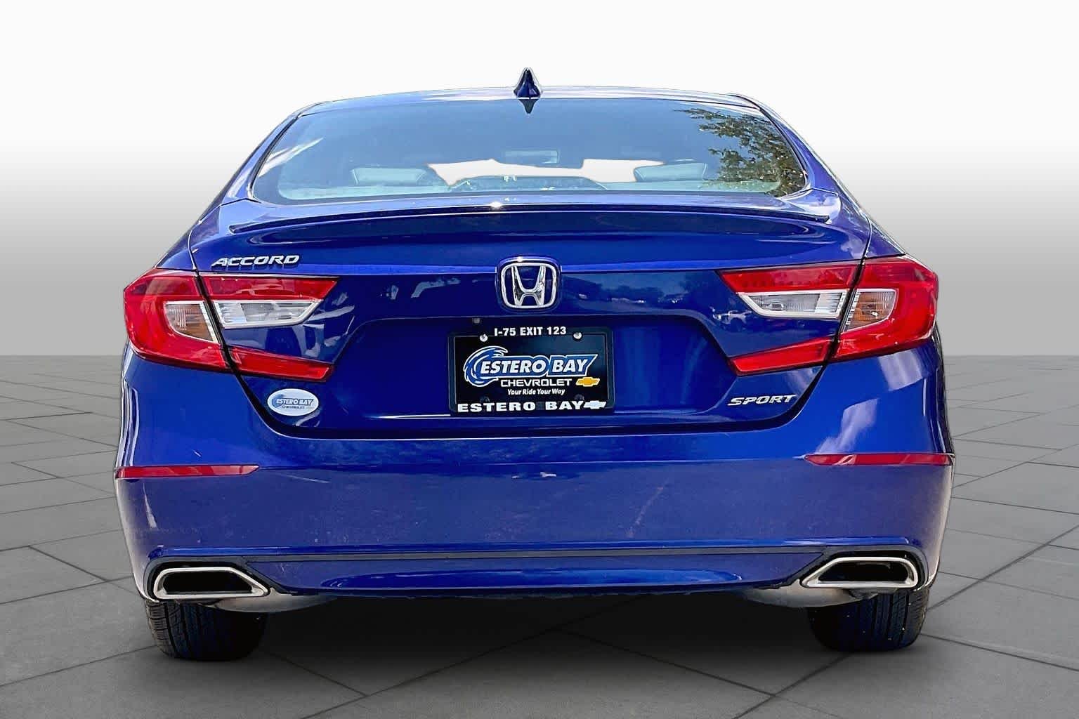 Used 2018 Still Night Pearl Honda Sport 1.5T image 5