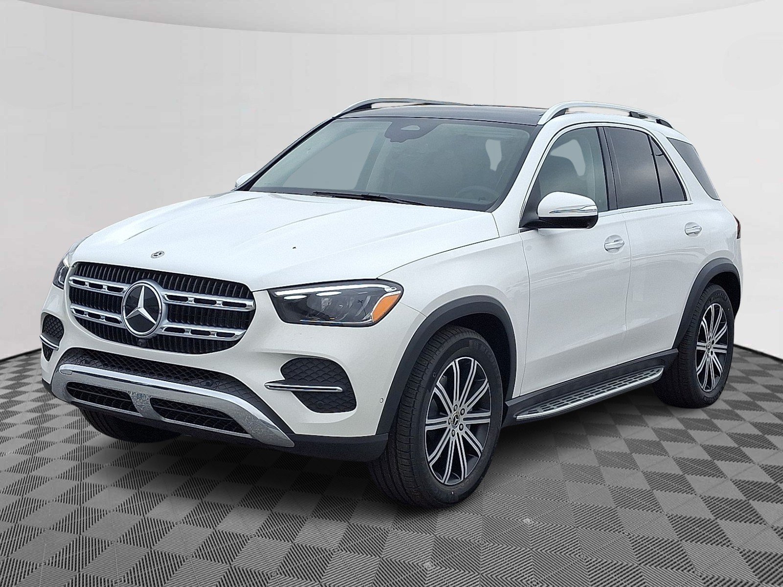 New 2026 Polar White Mercedes-Benz GLE 350 image 3