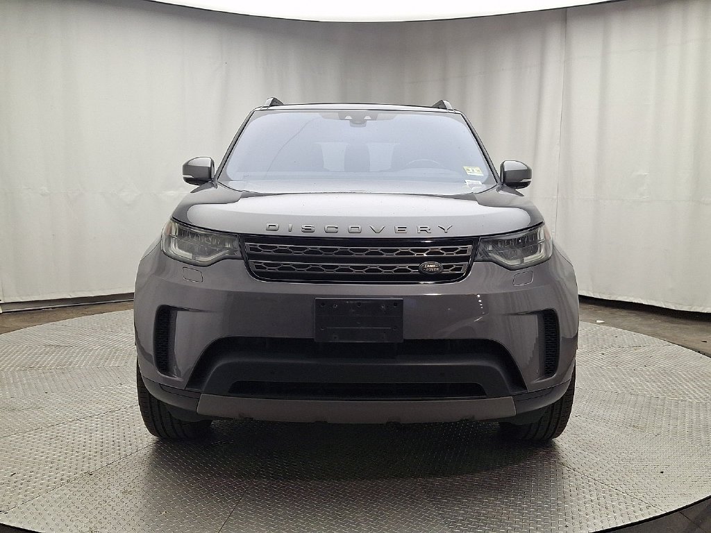 Used 2020  Land Rover SE image 2