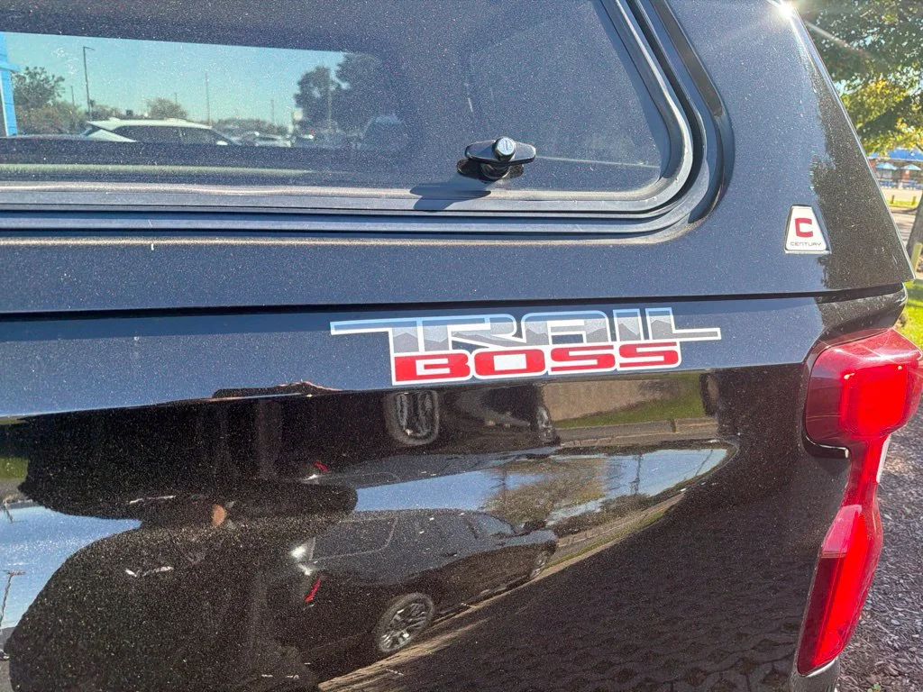 Used 2020 Black Chevrolet Custom Trail Boss image 5